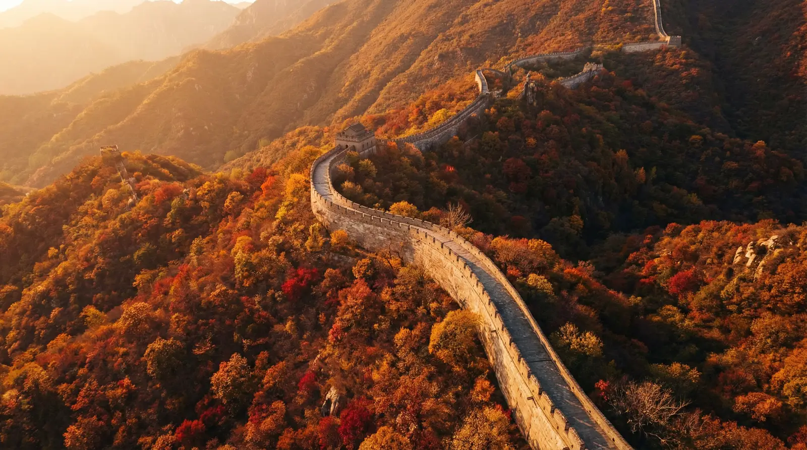 魔性的诱惑 秋日长城航拍全景